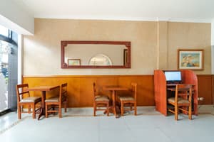 thumbnail: Business center
