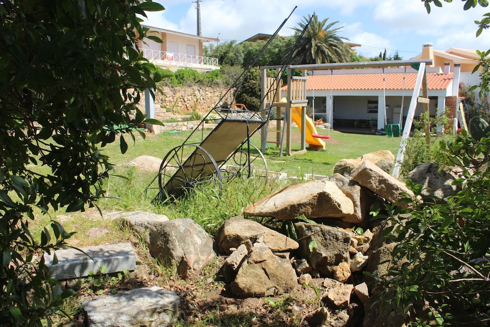 Children's play area - outdoor