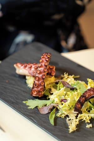 thumbnail: Restaurant