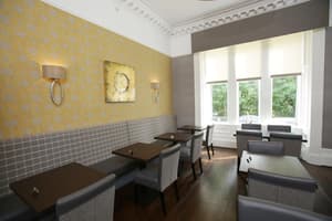 thumbnail: Restaurant