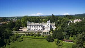 thumbnail: Front of property