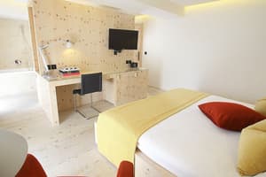 thumbnail: Room amenity