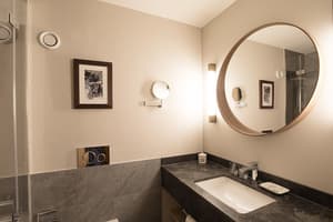 thumbnail: Bathroom