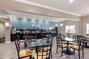thumbnail: Breakfast area