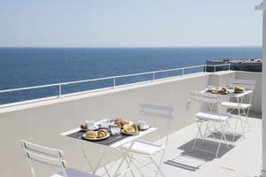 thumbnail: Breakfast area
