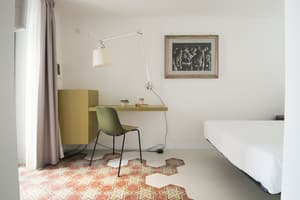 thumbnail: Room amenity