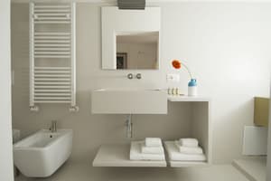 thumbnail: Bathroom amenities