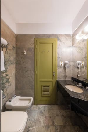 thumbnail: Bathroom
