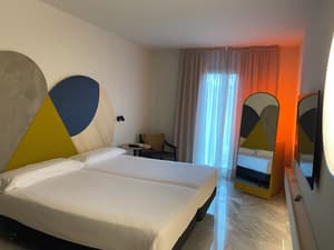 thumbnail: Room
