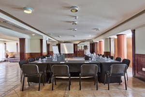 thumbnail: Business center