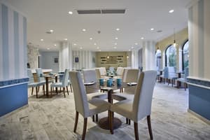 thumbnail: Restaurant