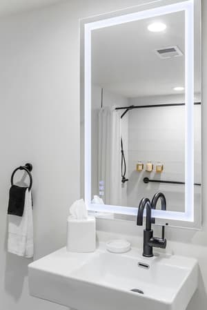 thumbnail: Bathroom