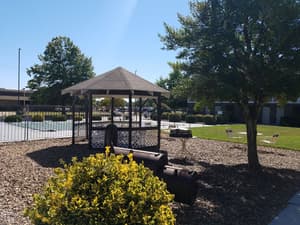 thumbnail: BBQ/picnic area