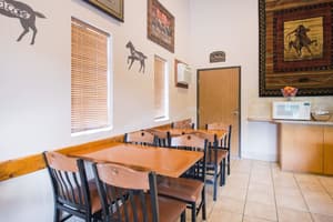 thumbnail: Breakfast area