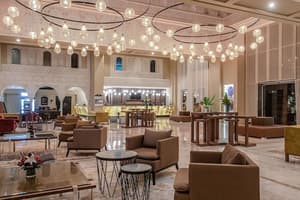 thumbnail: Lobby lounge