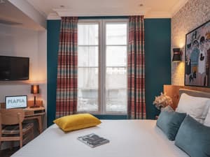 thumbnail: Room