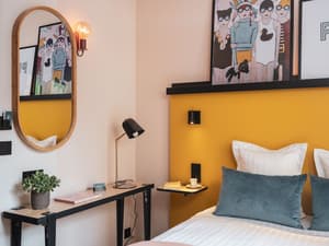 thumbnail: Room