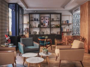 thumbnail: Lobby sitting area