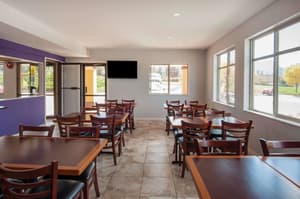 thumbnail: Breakfast area
