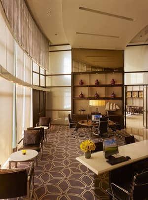 thumbnail: Business center