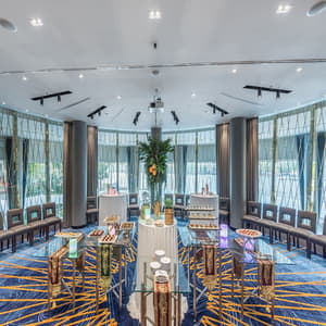 thumbnail: Banquet hall
