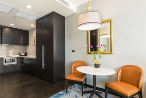 thumbnail: Dining room