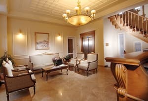 thumbnail: Lobby sitting area