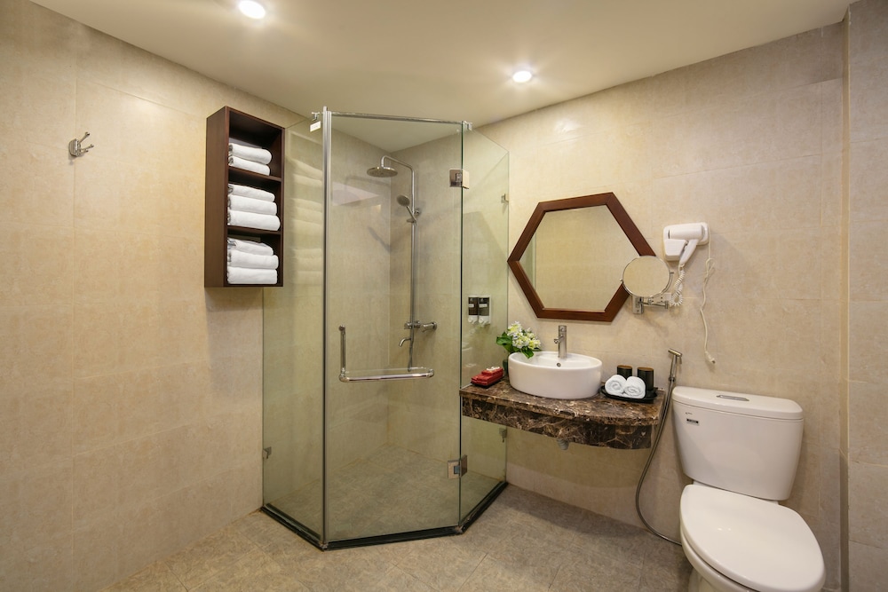 Bathroom shower