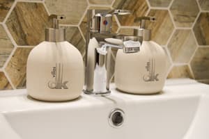 thumbnail: Bathroom shower