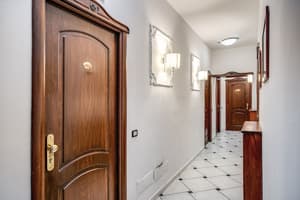 thumbnail: Hallway