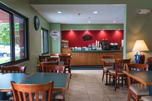 thumbnail: Breakfast area