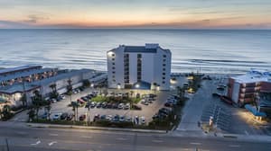 thumbnail: Exterior