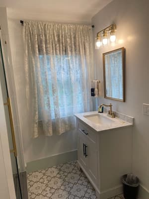 thumbnail: Bathroom