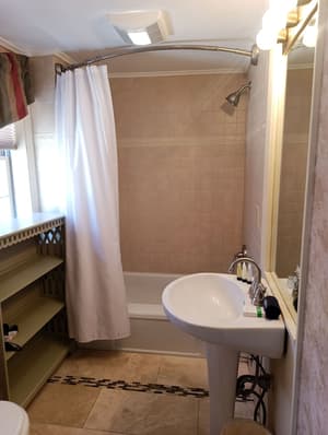 thumbnail: Bathroom