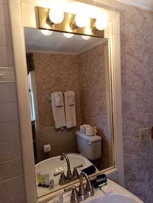 thumbnail: Bathroom
