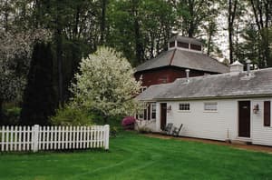 thumbnail: Front of property