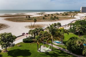 thumbnail: Balcony view