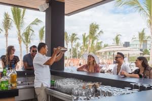 thumbnail: Poolside bar