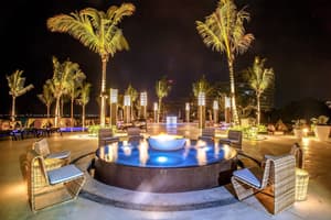 thumbnail: Bar (on property)