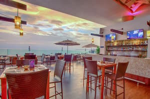 thumbnail: Bar (on property)