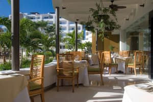 thumbnail: Restaurant