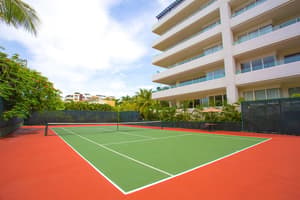 thumbnail: Tennis court