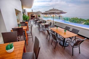 thumbnail: Rooftop pool