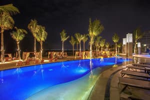 thumbnail: Infinity pool