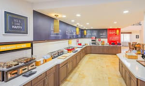 thumbnail: Breakfast area