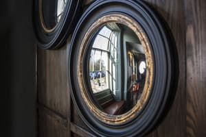 thumbnail: Interior detail