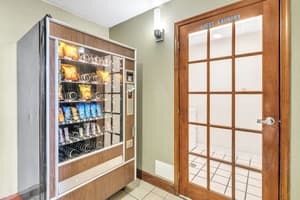 thumbnail: Vending machine
