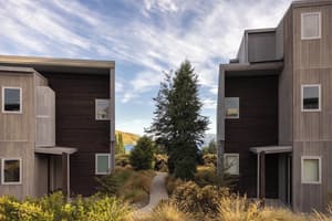 thumbnail: Exterior