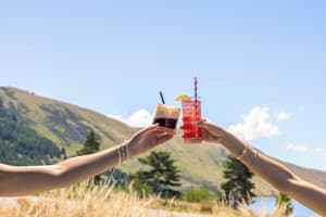 thumbnail: Bar (on property)
