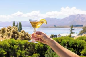 thumbnail: Bar (on property)